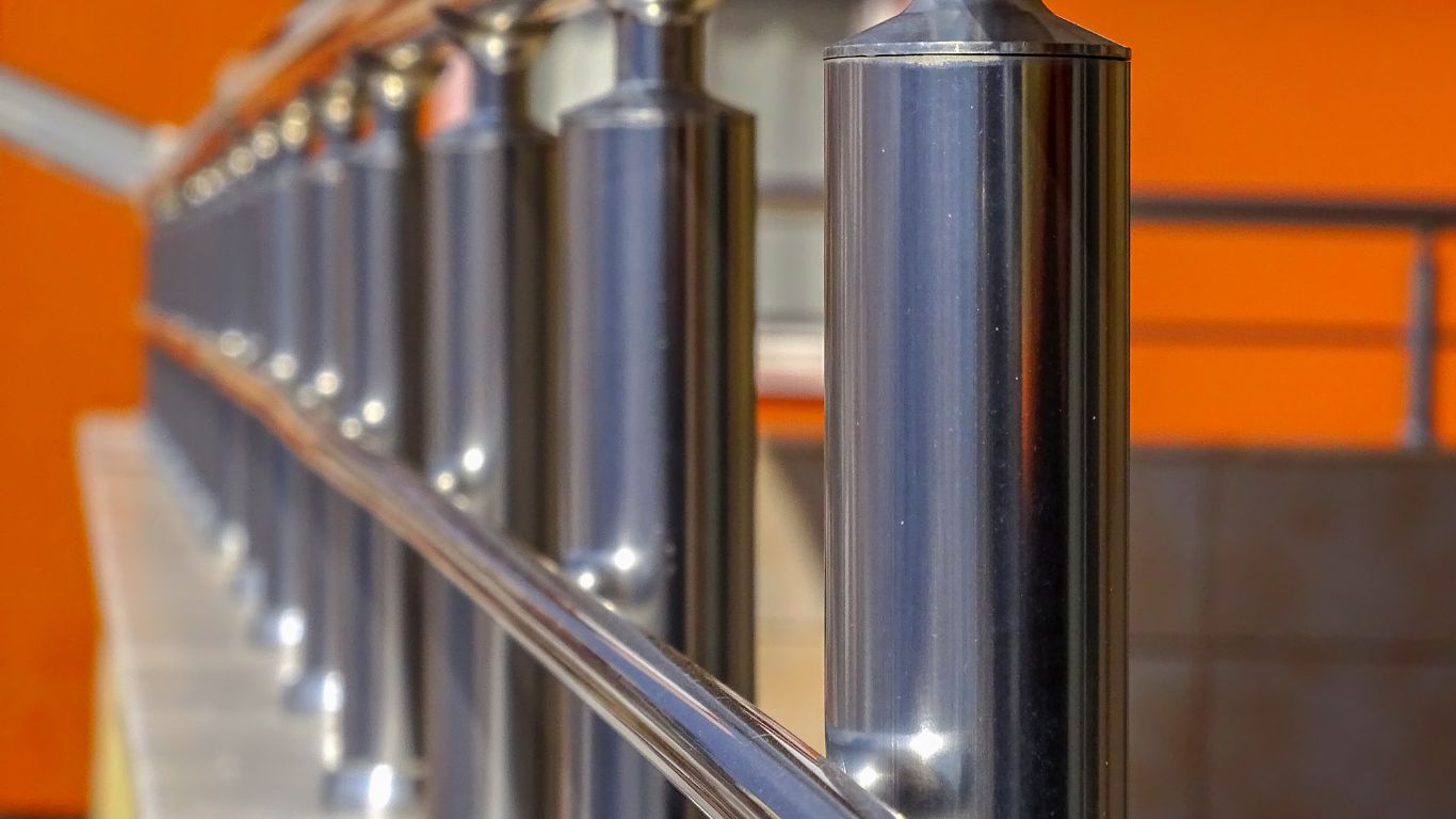 Thinking About Aluminum Railings Here’s What Makes Them Worth It aluminum railings